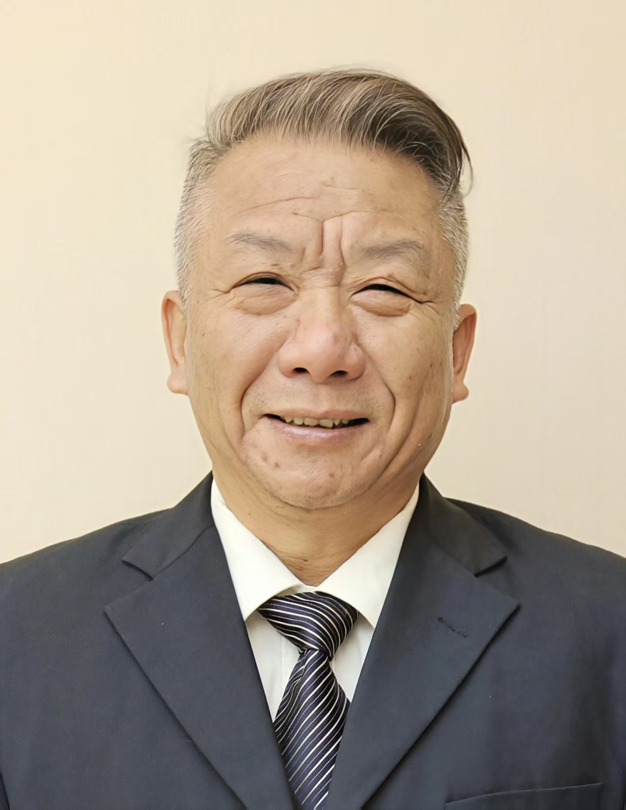 田辉2.jpg